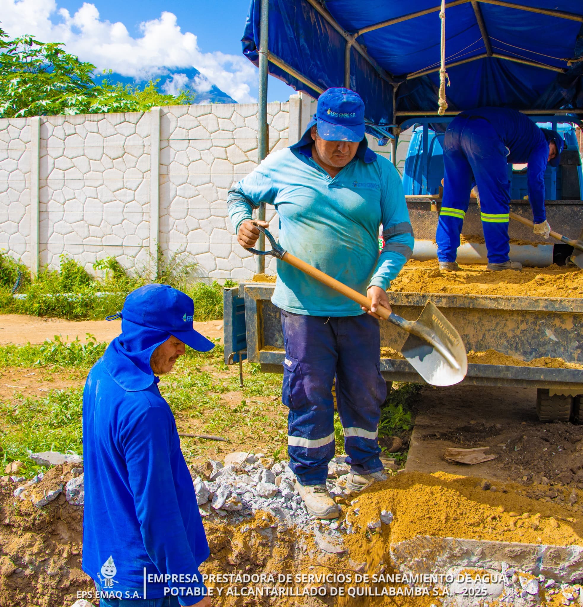 CONTINUAN LOS TRABAJOS DE AMPLIACION DEL SERVICIO DE AGUA POTABLE EN MACAMANGO